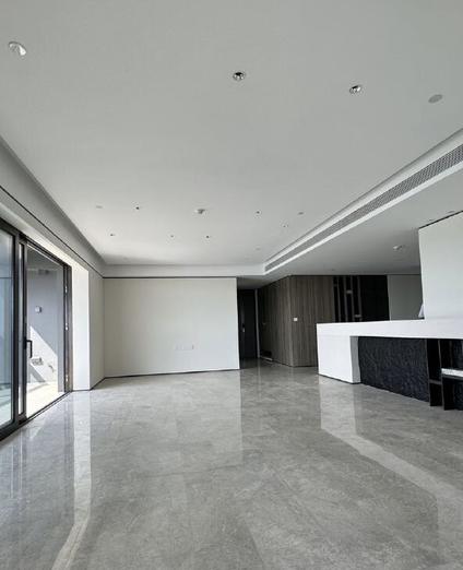 北京中海长安雅苑4室2厅131平高楼层/共6层