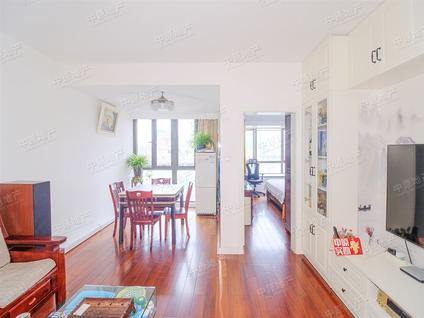 北京外滩992室0厅66.96平中楼层/共32层