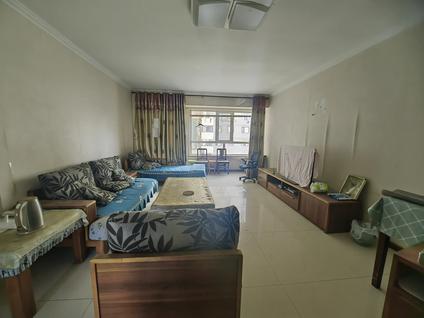 北京青海大学附属医院家属院4室2厅160平中楼层/共28层