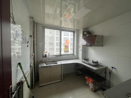 北京青青世界3室2厅118平中楼层/共7层