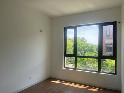 北京中信泰富朱家角新城(观澜府)4室2厅215.7平低楼层/共1层