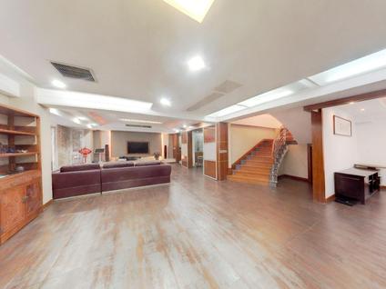 北京东方金典小区5室2厅309.66平高楼层/共18层