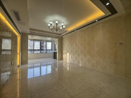 北京香江滨江园3室2厅118平中楼层/共9层