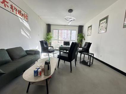 北京新华联家园一期3室2厅139平低楼层/共13层