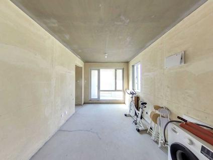 北京花溪镇(二期)2室1厅82平高楼层/共18层