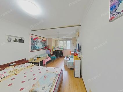 上海法华镇路878弄1室0厅35平低楼层/共6层