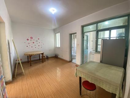 北京潭桥公寓(南园)2室1厅65平高楼层/共7层