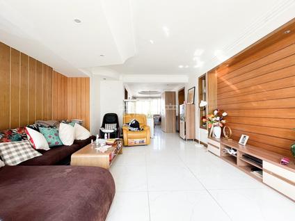 北京兰州供电局送电处家属院3室2厅117.68平高楼层/共8层