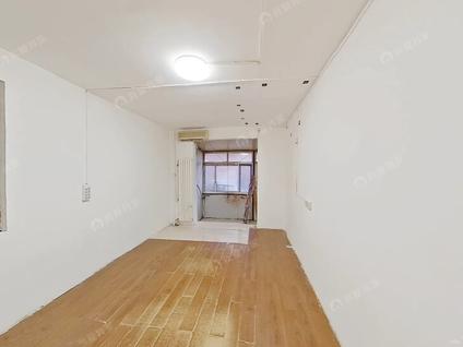 北京三源里南小街小区3室1厅59.72平低楼层/共12层