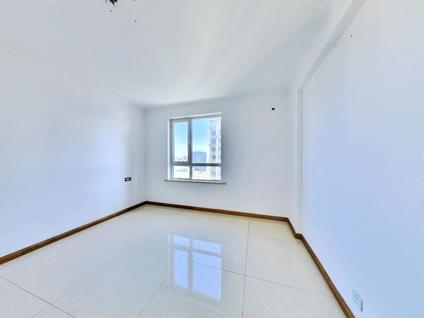 烟台福润华府3室2厅105平高楼层/共19层