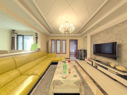 北京正商新蓝钻(E区)3室2厅147.96平低楼层/共7层