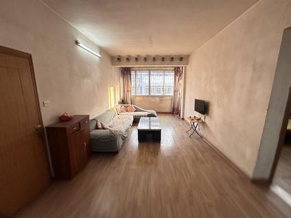 江门文昌花园(礼乐)3室2厅58平高楼层/共7层