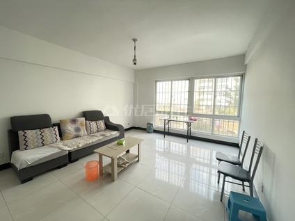 北京鸿诚广场3室2厅130.81平中楼层/共13层