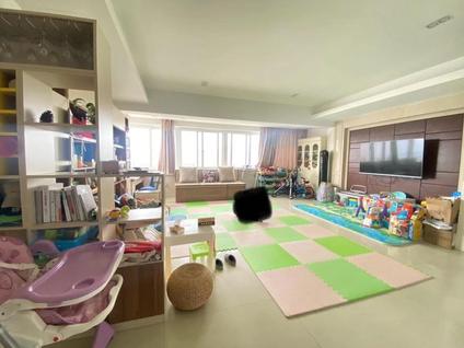 北京南国大厦3室2厅163平中楼层/共28层