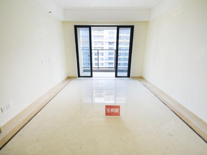 江门保利中悦花园3室2厅90平高楼层/共30层