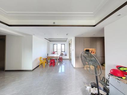 北京亚运城天逸4室2厅140平中楼层/共56层