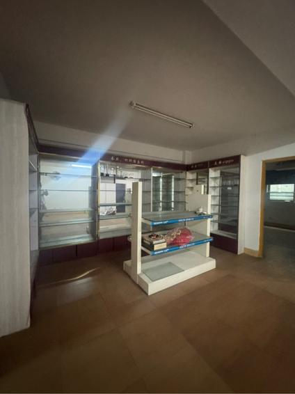 北京新建路小区3室2厅125平低楼层/共10层