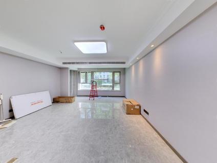 北京融创时代奥城DK33室2厅128.68平低楼层/共22层