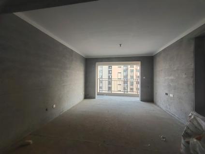 北京圣唐江山樾3室2厅131平高楼层/共18层