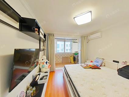 上海东园二村2室0厅52.35平中楼层/共7层