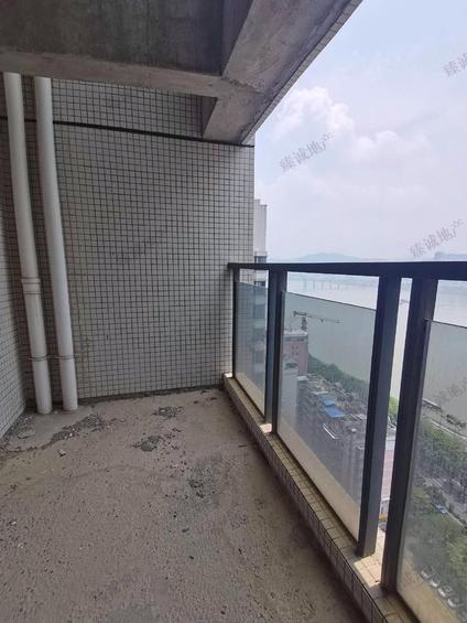 北京灏景尚都B区4室2厅232平高楼层/共27层