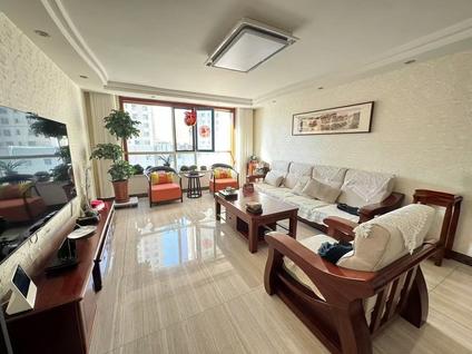 北京锦程嘉苑3室2厅141.65平低楼层/共31层