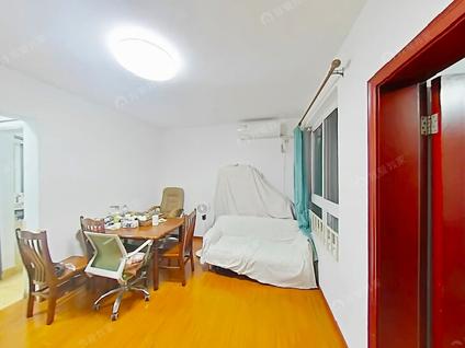 上海粤亮湾景苑1室1厅60平中楼层/共6层
