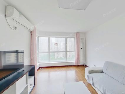 北京北京新天地(东区)1室2厅68.88平中楼层/共28层