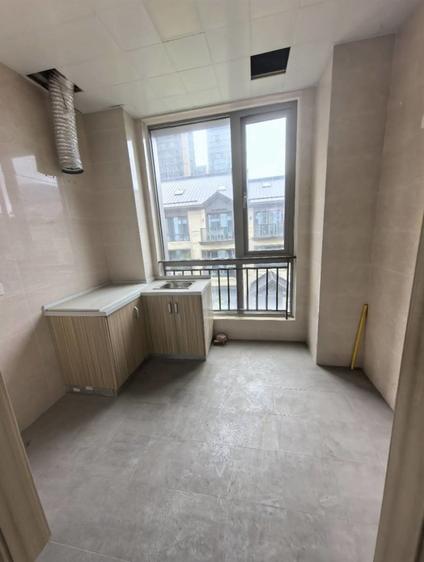 北京双溪春晓4室2厅174.41平低楼层/共4层