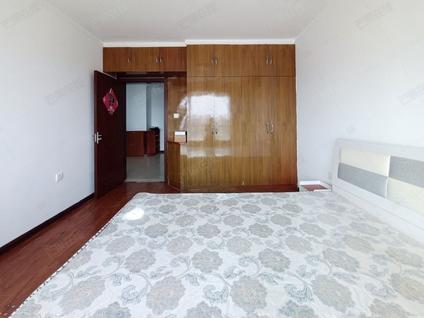 北京湖光景致1室1厅45平高楼层/共16层