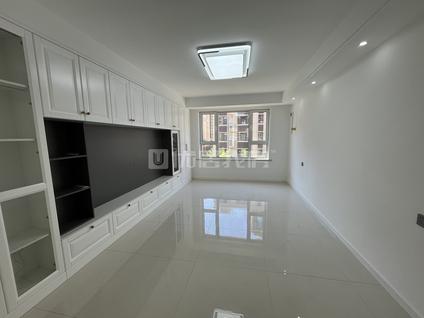 北京京东华府3室2厅141平中楼层/共5层