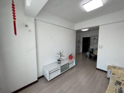 沈阳嘉陵苑1室1厅56平低楼层/共32层