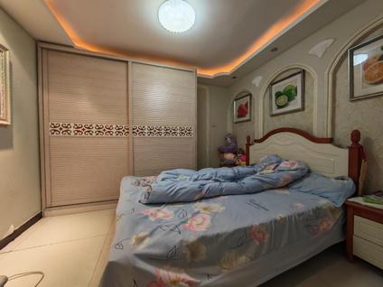 北京如意家园(欣欣路)4室2厅140.34平低楼层/共6层