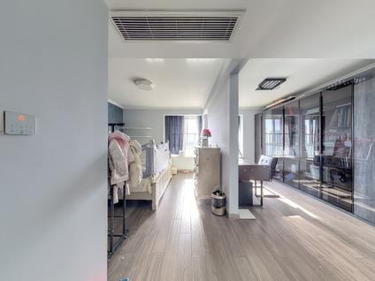 南京万裕龙庭水岸3室2厅163.33平高楼层/共25层