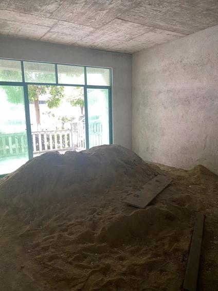 江门龙山花园4室2厅133.88平低楼层/共7层