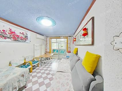 天津杭州道(滨海新区)2室1厅55.76平低楼层/共5层