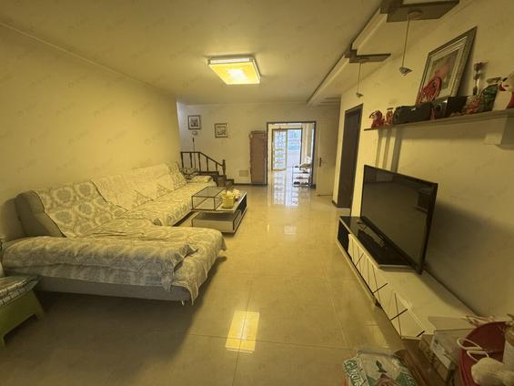 北京大通绿岛家园3室2厅126.21平低楼层/共5层