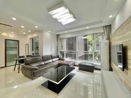 北京蓝光锦绣城(五期)3室2厅96平低楼层/共30层