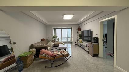 北京御笔华庭3室2厅125.34平高楼层/共12层