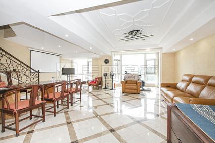 4室2厅 康斯丹郡效果图