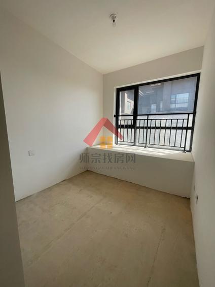 北京愿景曼城水岸学府4室2厅115平高楼层/共12层