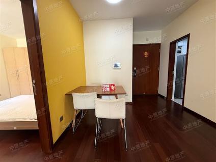 上海汇豪天下2室2厅111.2平低楼层/共35层