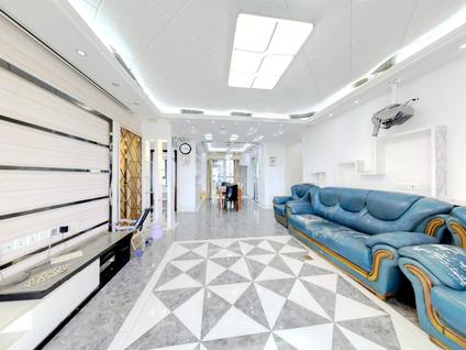 北京融侨锦江4室2厅156.84平中楼层/共45层