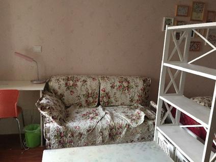 北京V8区1室0厅33平中楼层/共33层