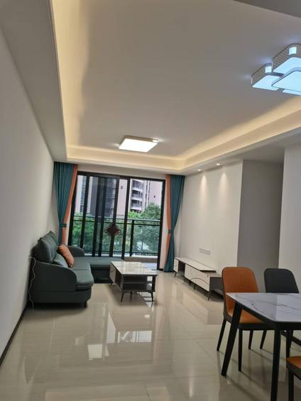 北京龙光玖龙湾3室2厅90平低楼层/共25层