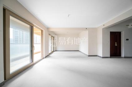 北京富春和园3室2厅158平低楼层/共30层