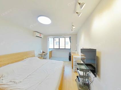 上海六里二村2室1厅64.25平高楼层/共6层