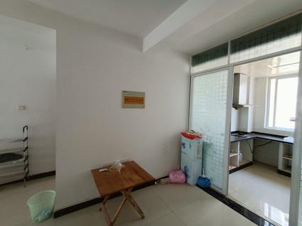 北京梨都华庭3室2厅118平中楼层/共6层