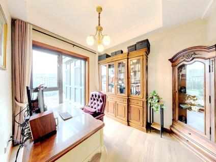 西安华侨城108坊4室2厅174.33平高楼层/共10层