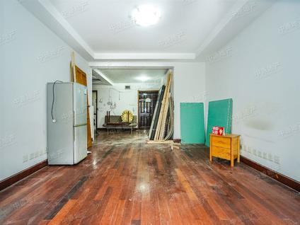 北京绿柳苑3室2厅134.44平低楼层/共8层